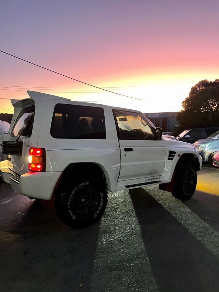 Mitsubishi Pajero Evolution Jap Division
