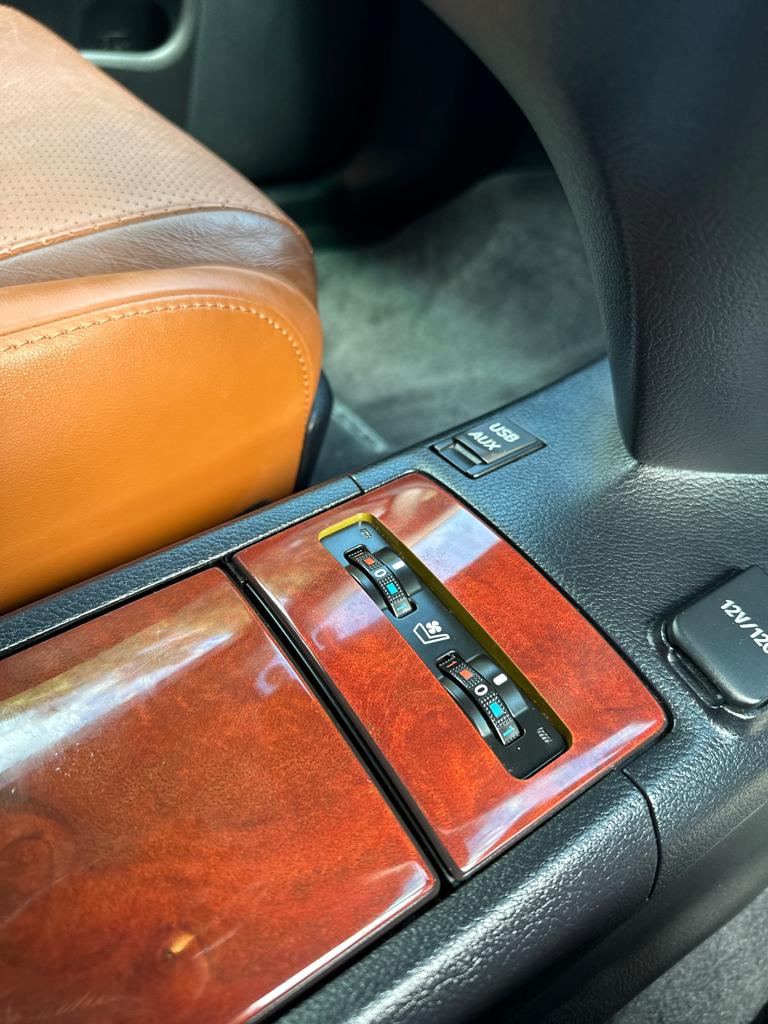 LEXUS HS250H HYBRID Jap Division